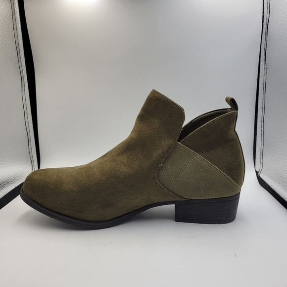 Mia Amore Lourie Bootie in Olive Green Sz 8.5 - Picture 7 of 10